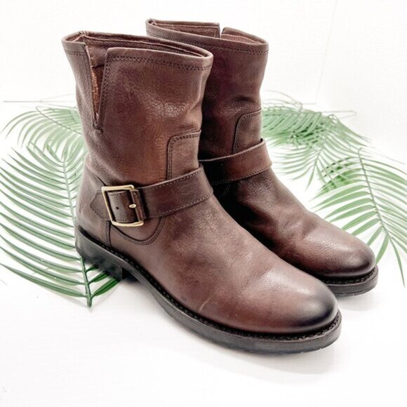 Frye Natalie Dark Brown Leather Buckle Short Engineer Ankle Boots Size 6M NWB - Picture 1 of 11